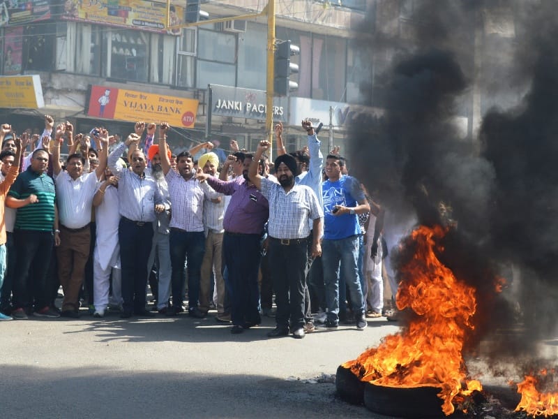 protest, jewellers protest in ludhiana, traffic jaam in ludhiana