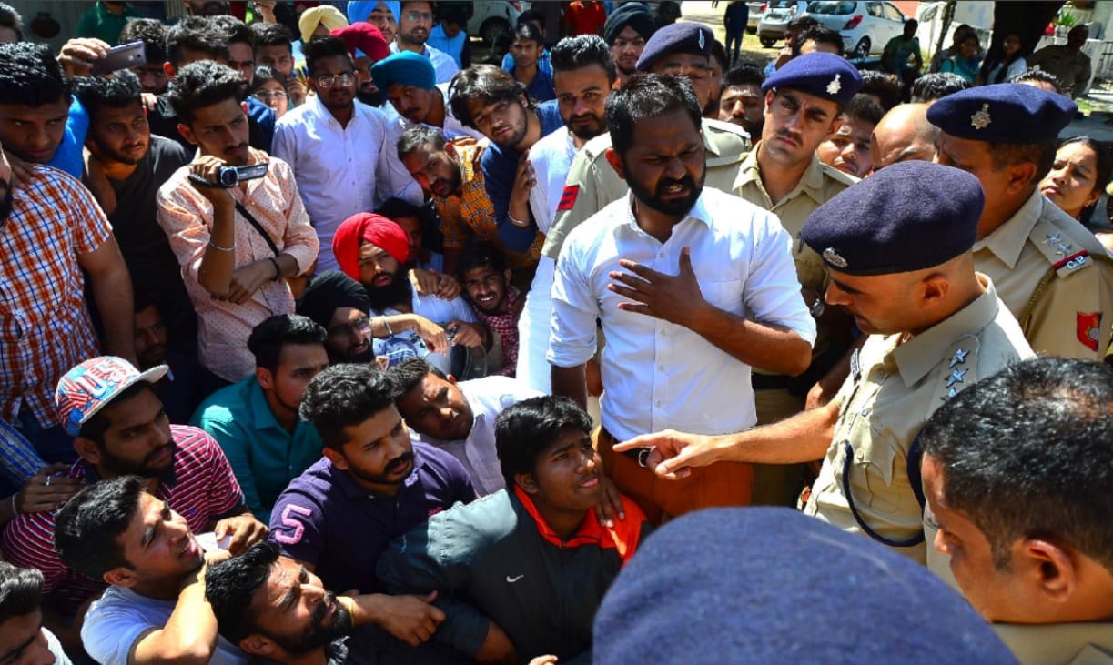 fees hike of punjab university, rampage of student unions