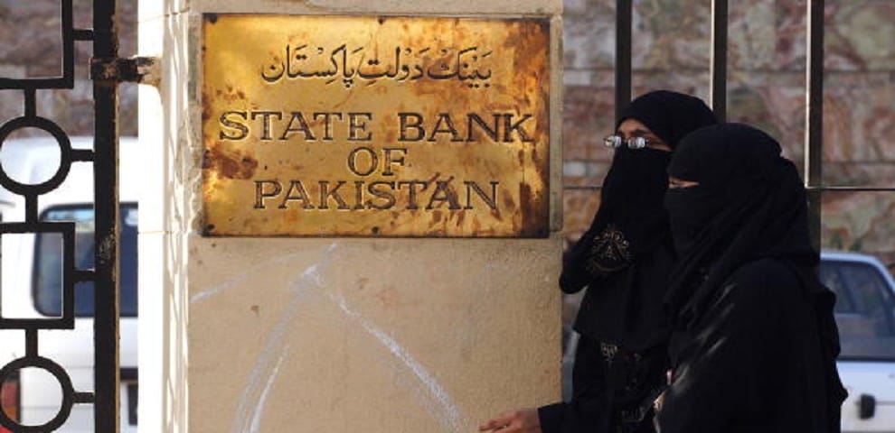 Pakistan central bank eager to open bank in India