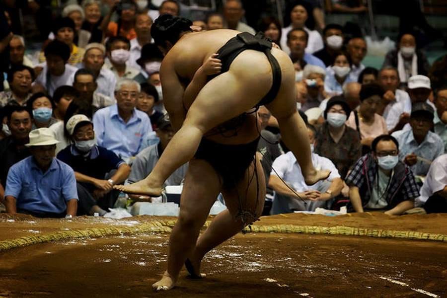 unknown facts about japanese sumo wrestlers