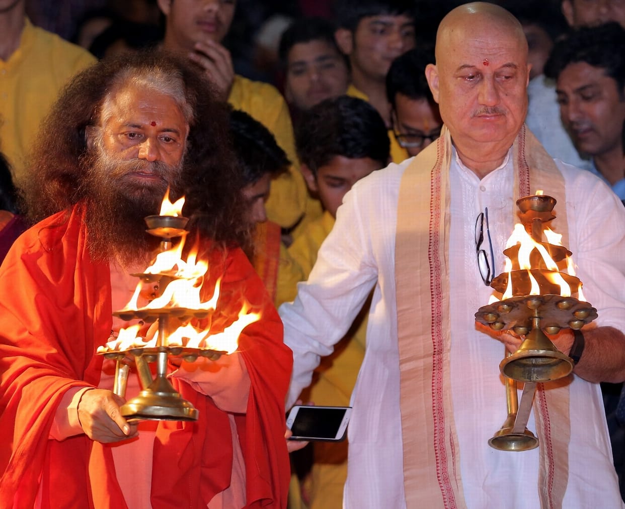 anupam kher in pernardh niketan