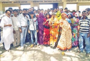 protest in vikas bhawan