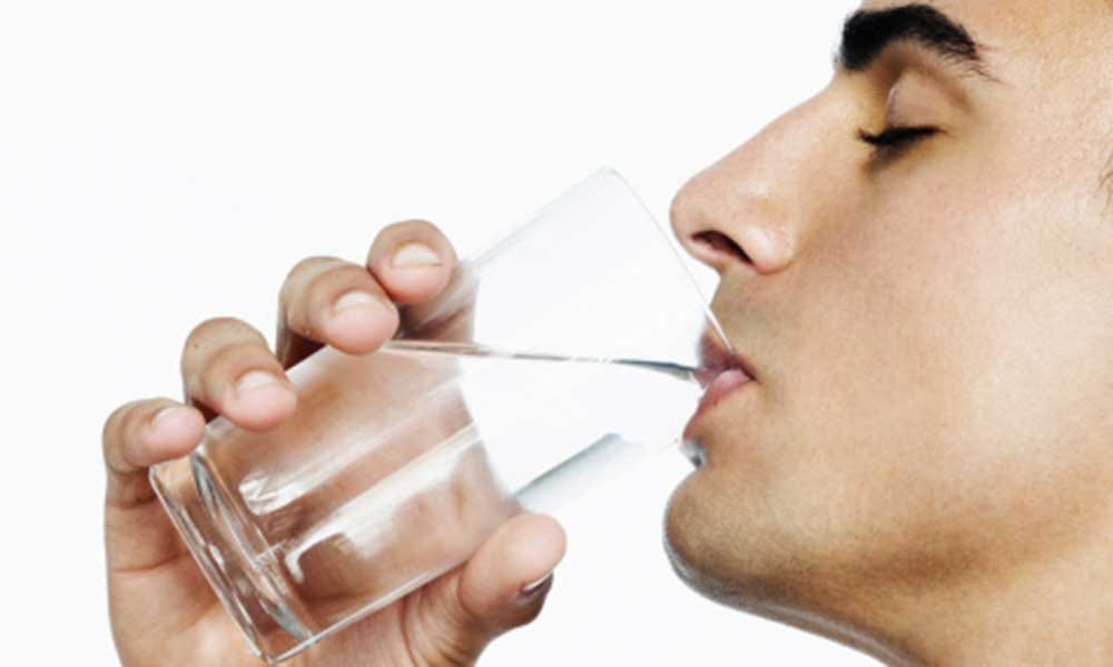 Things to eat and drink before alcohol to avoid hangover