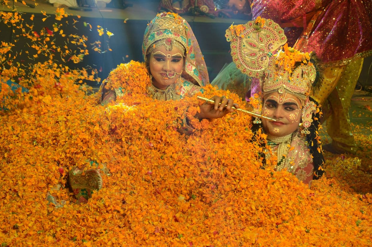 Holi of Braj concluded with the indigenous