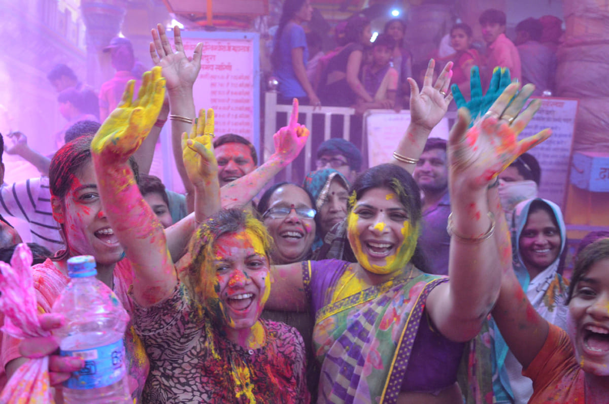 holi celebration with lord krishna