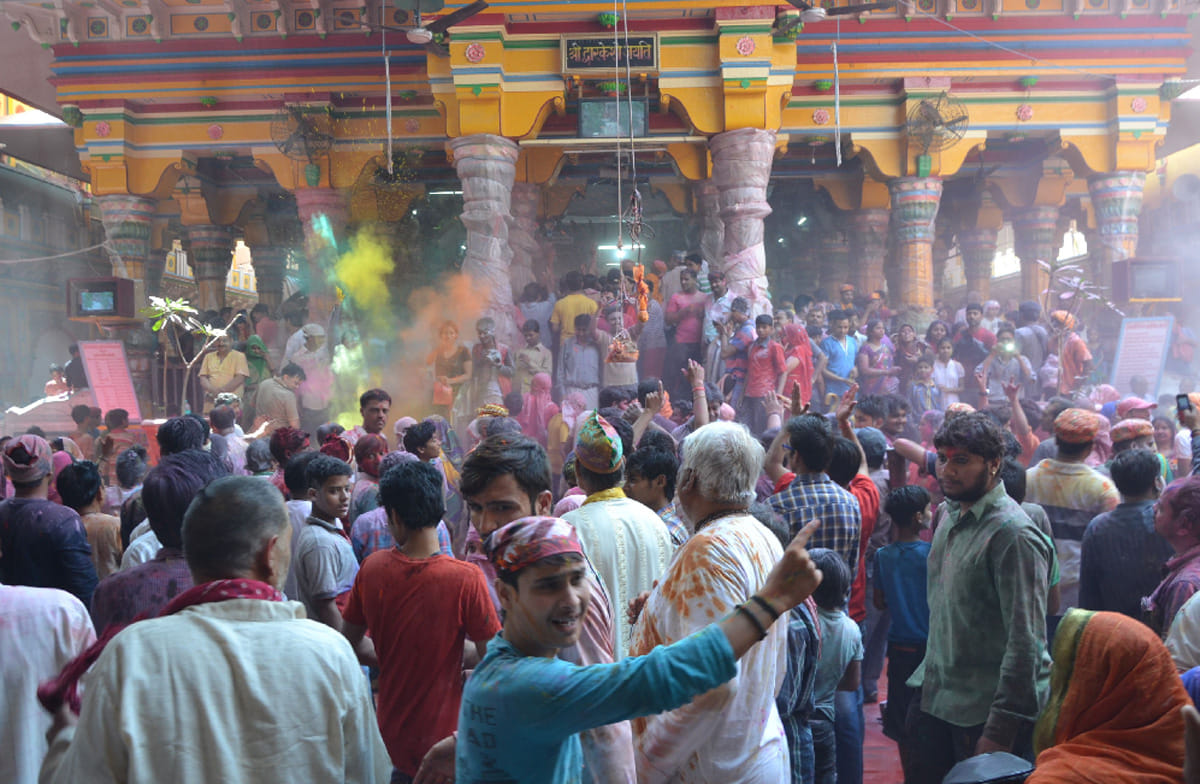 holi celebration with lord krishna