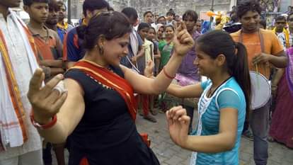 Devotees celebrates Holi at Mathura