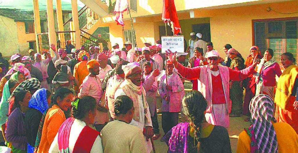 Holi is celebrated in 100 villages Didihat