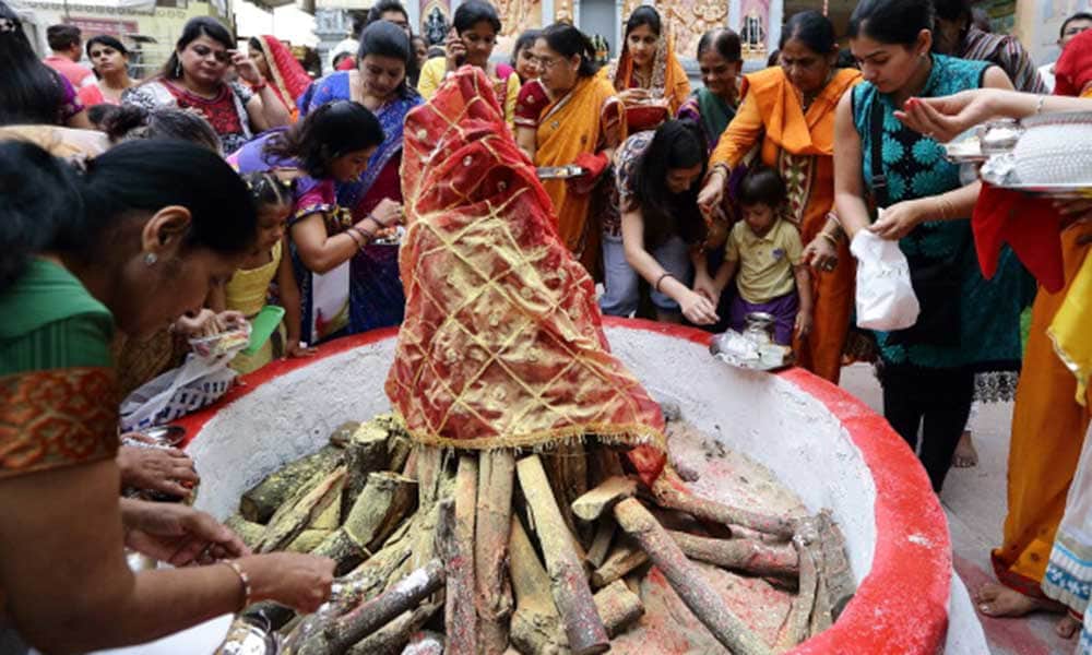 Holi 2018 Auspicious timing For Holika Dahan