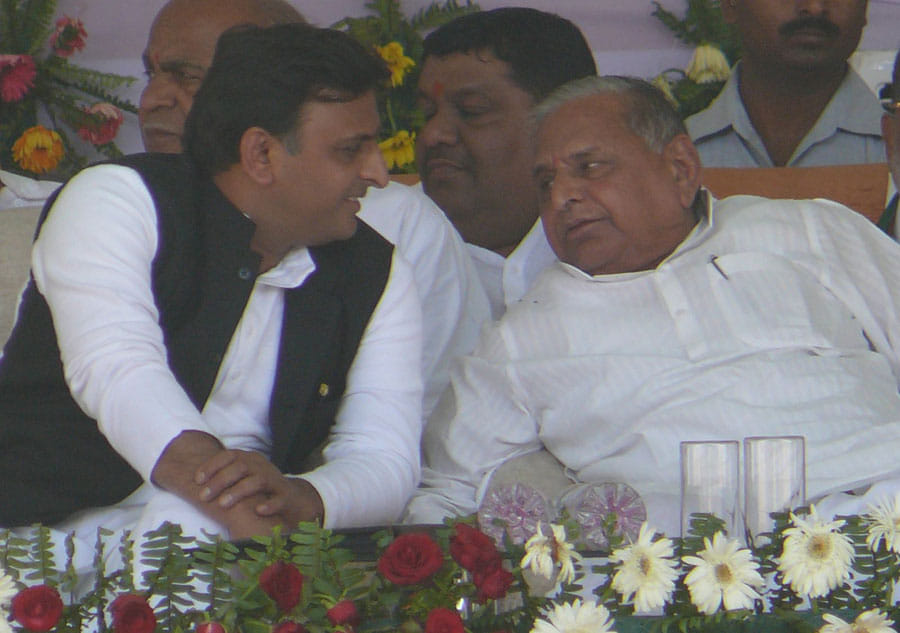 expelled ministers meet mulayam singh yadav