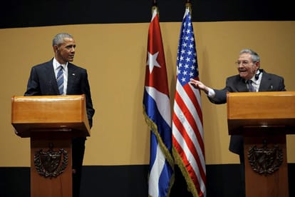 Obama discusses peace with Castro 