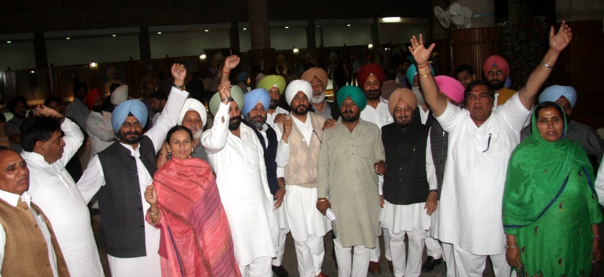 punjab assembly session, punjab congress protest, congress walkout