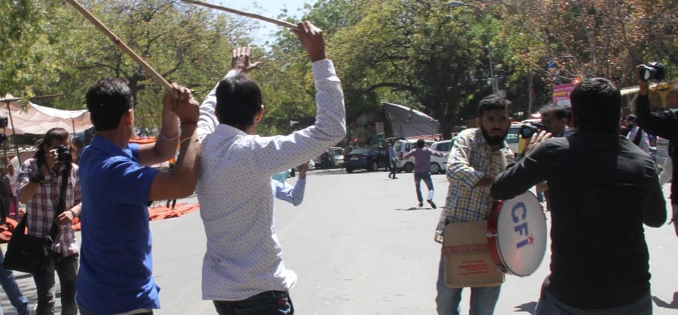  Two groups clashed at Jantar Mantar, student beaten during protest.
