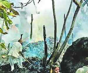 Fire has destroyed six homes