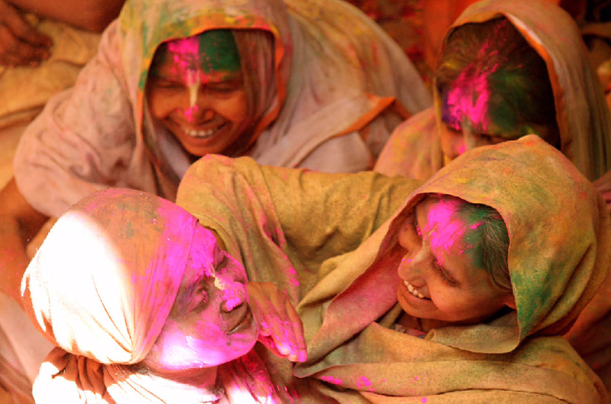 widow celebrated holi in the gopinath temple