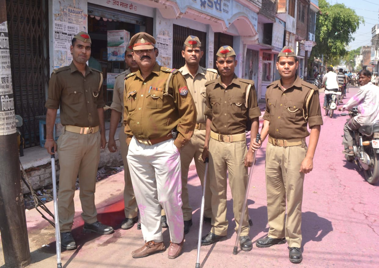 Kotwal people to refuse to play on the raging colors