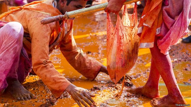 when lucknow's nawab celebrat holi on muharram