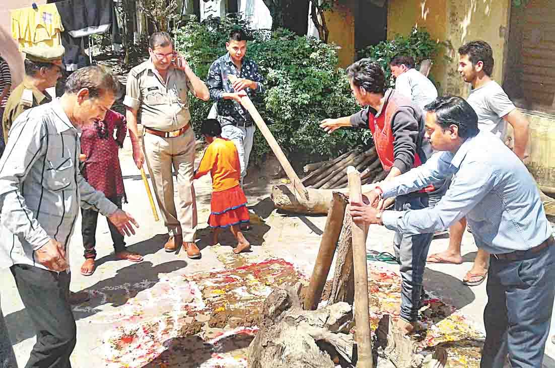 clash between two parti