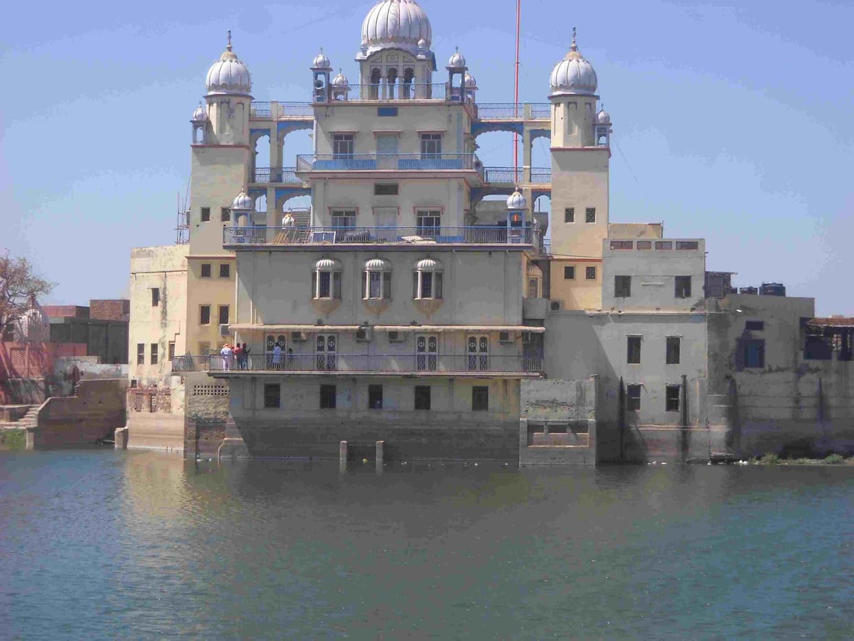 Gurudwara Manji Sahib,Laknmajra Fair, Hola Mohalla festival, Gurudwara rohtak