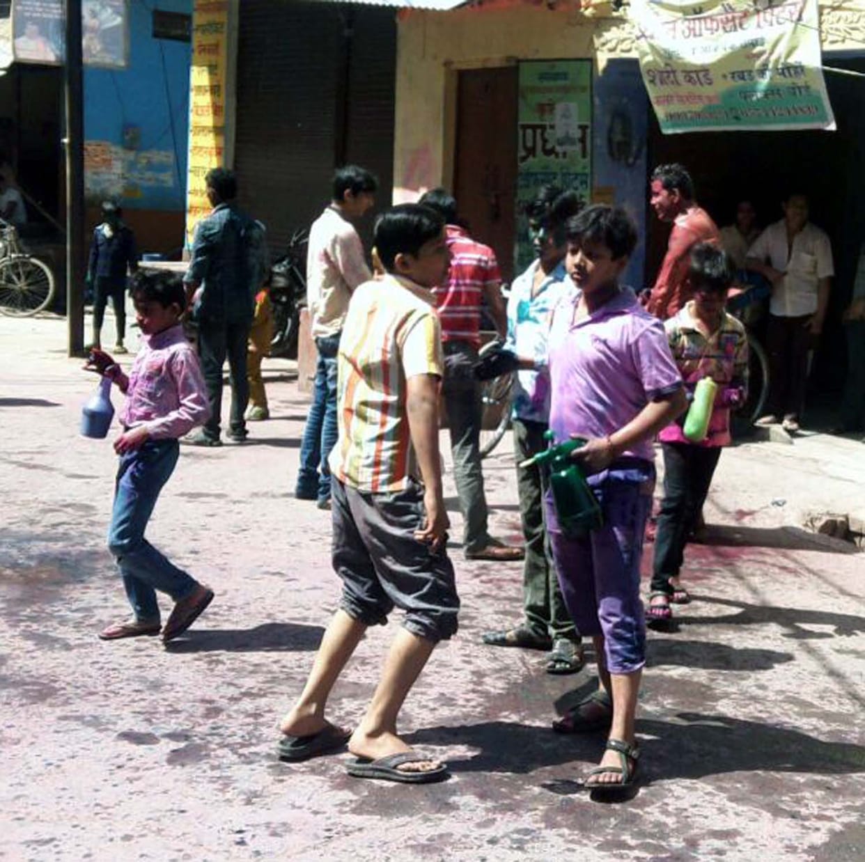  rang barase bheege chunar vaalee rang barase...