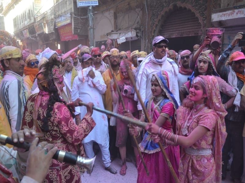holi function in nandgaon