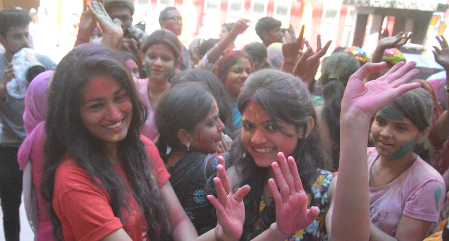 Holi 2016 Dol Mahotsav in Mathura