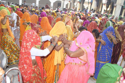 time of holi dahan