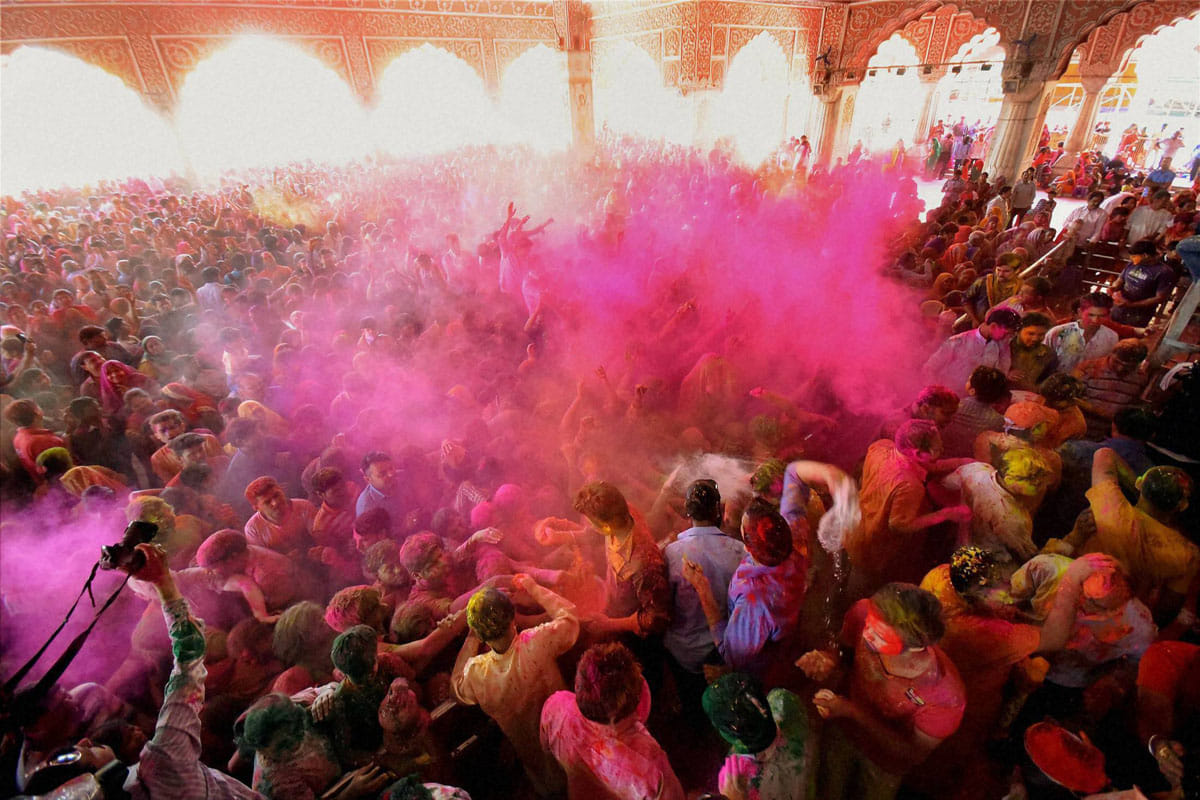 army persons colored with colors 