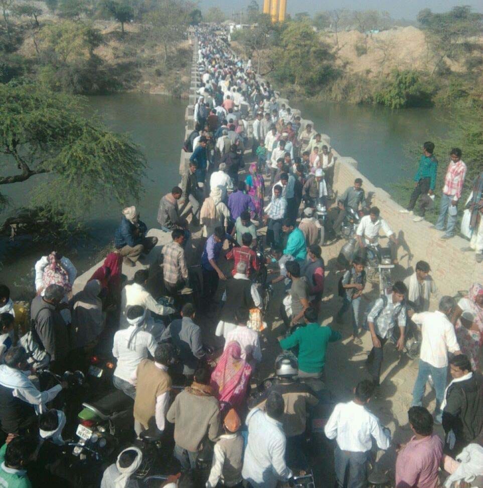 traffic jam due to ganga snan