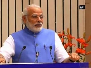 मोदी ने दी होली की बधाई