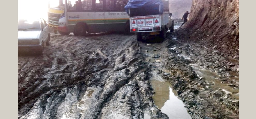 poor condition of theog hatkoti road.