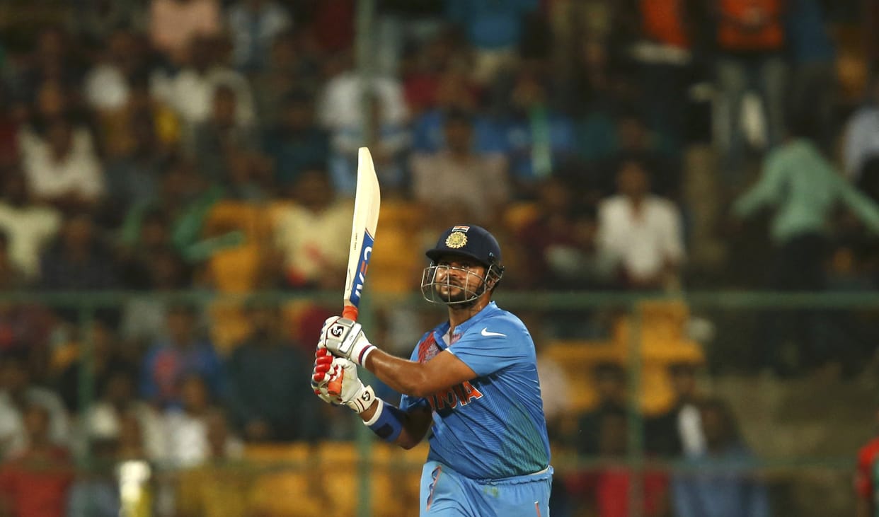 suresh raina takes batting advice from sachin tendulkar
