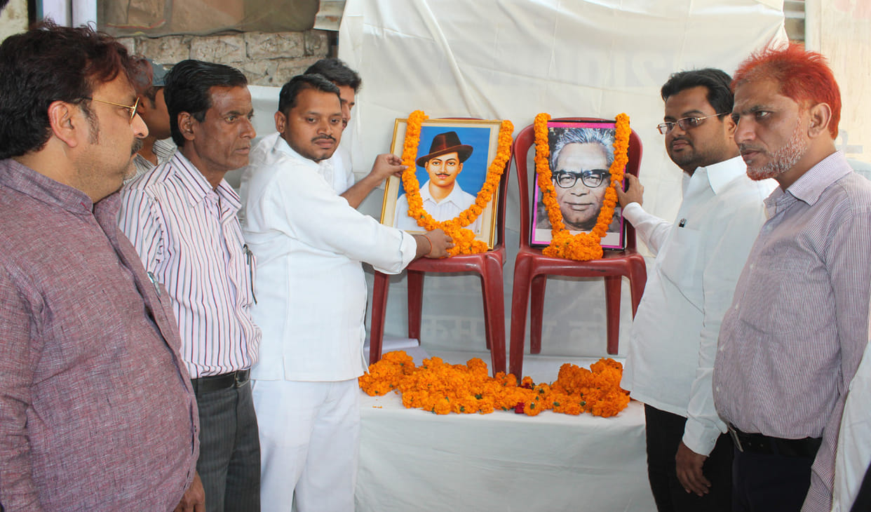 tributed to bhagat singh