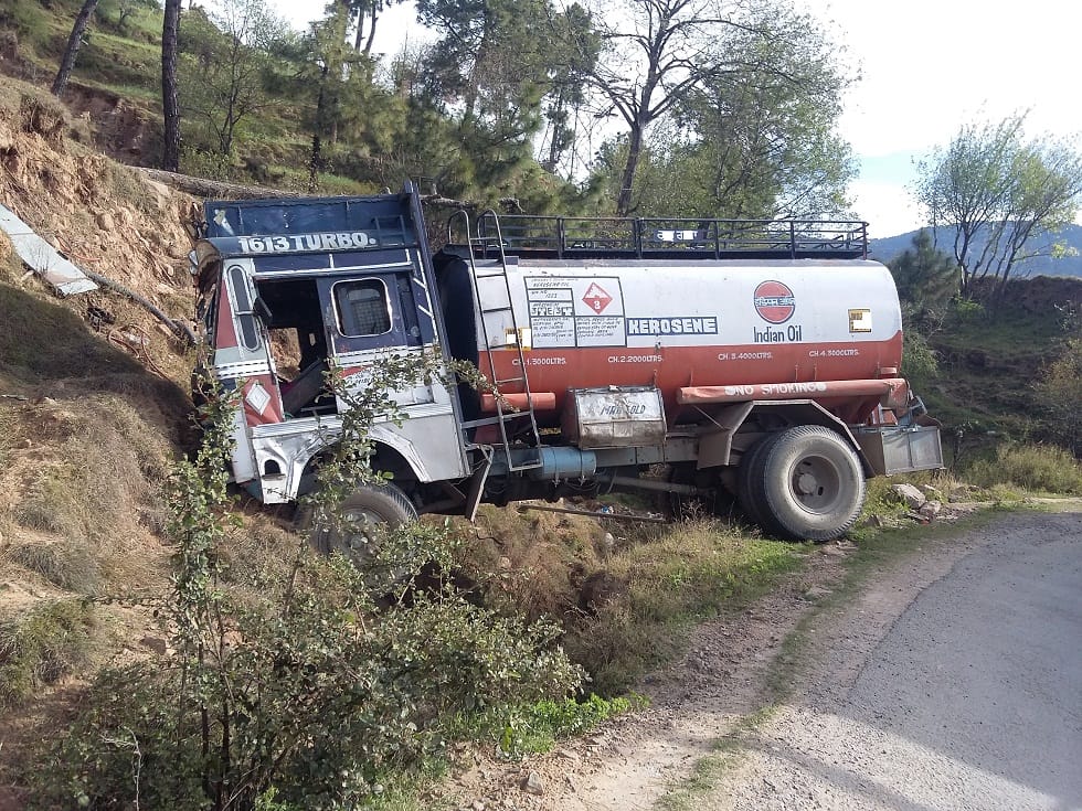 Five injured in three road accidents