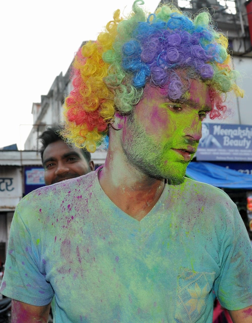 foriegner play holi in rishikesh