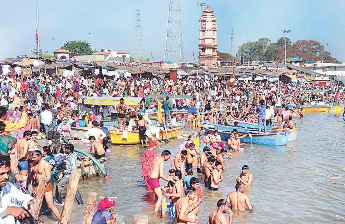 makar sankranti ganga snan and kite contest story 