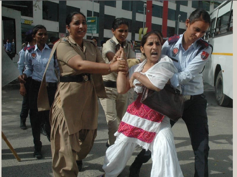 teachers protest bhatinda, protest bhatinda, Ett teachers lathicharge bhatinda