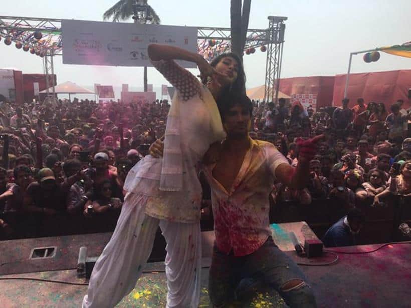 Bollywood celebrated the festival of colours holi