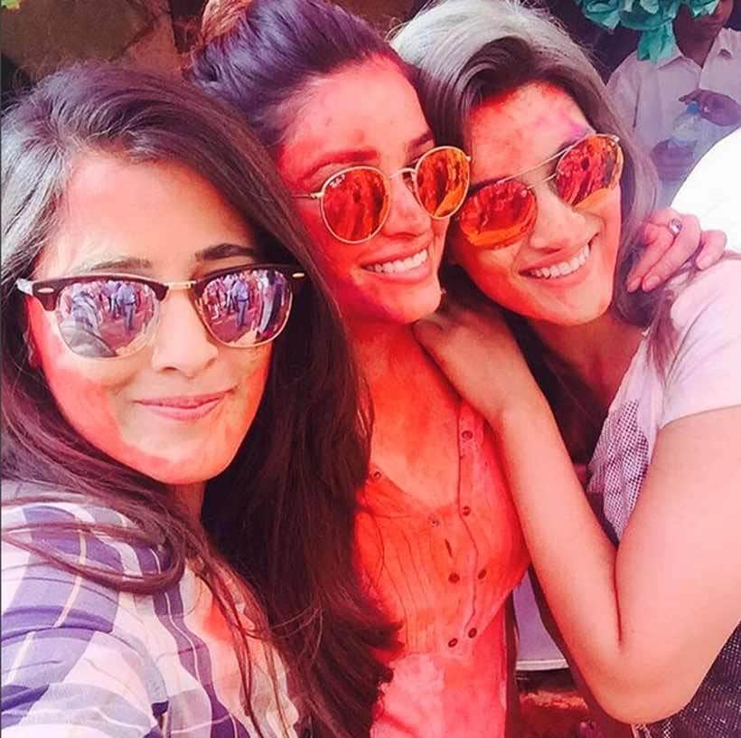 Bollywood celebrated the festival of colours holi