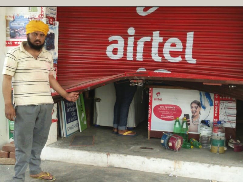 crime, theft in kurali, thief break shater in kurali 