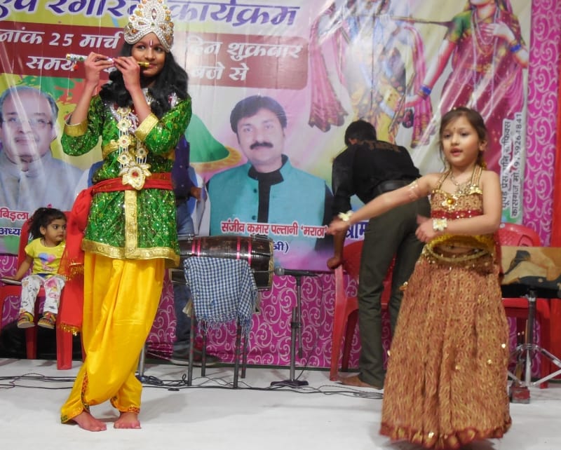 Gujiya dissolved with the sweetness of love: Rakesh