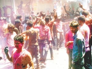 holi program in kaushambi