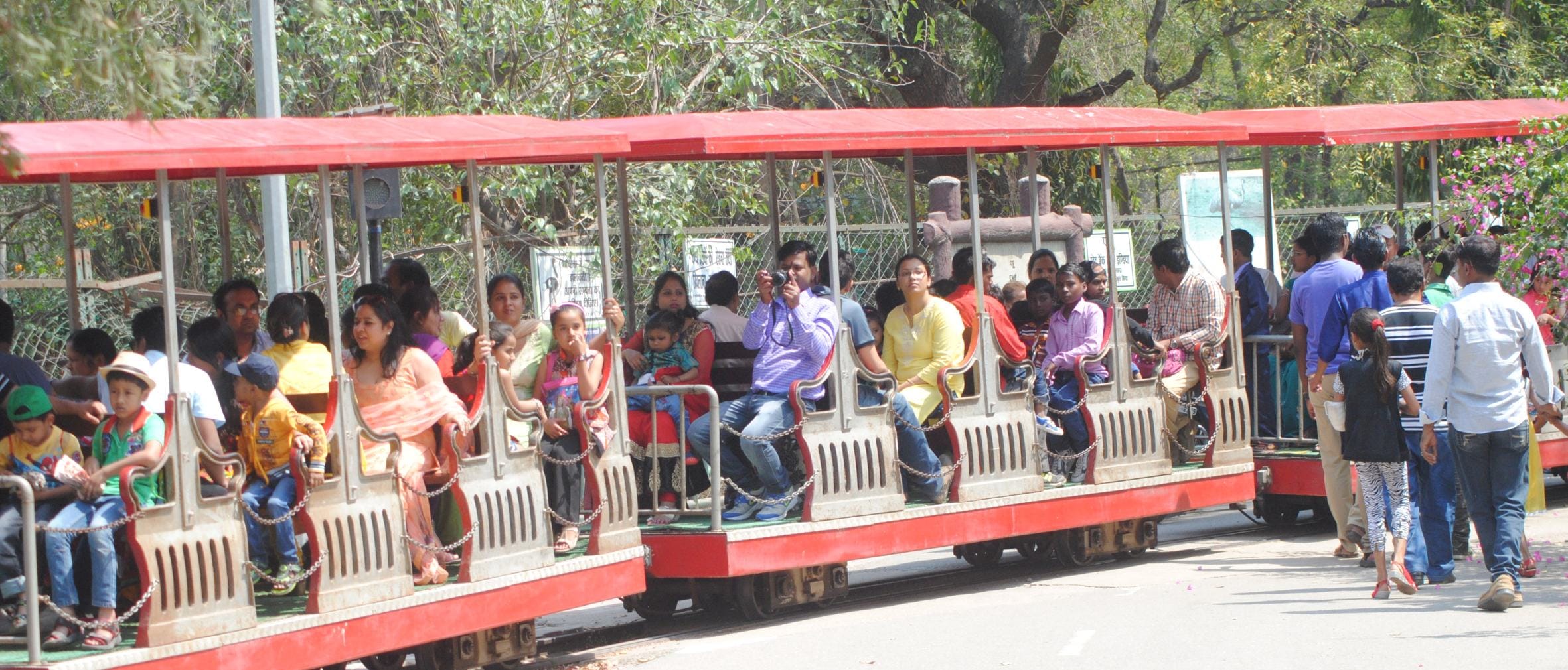  People in lucknow zoo.