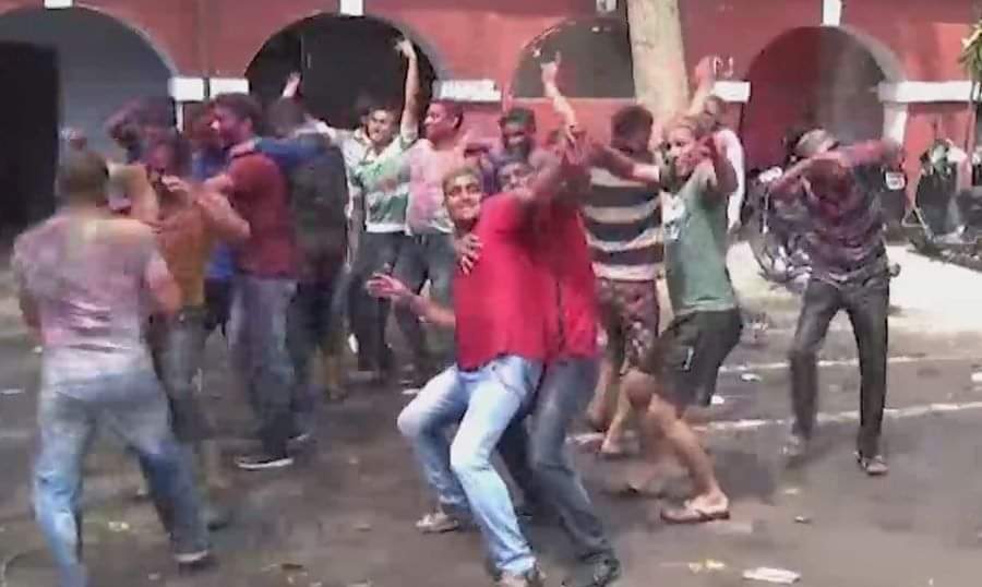 पुलिसवालों की होली