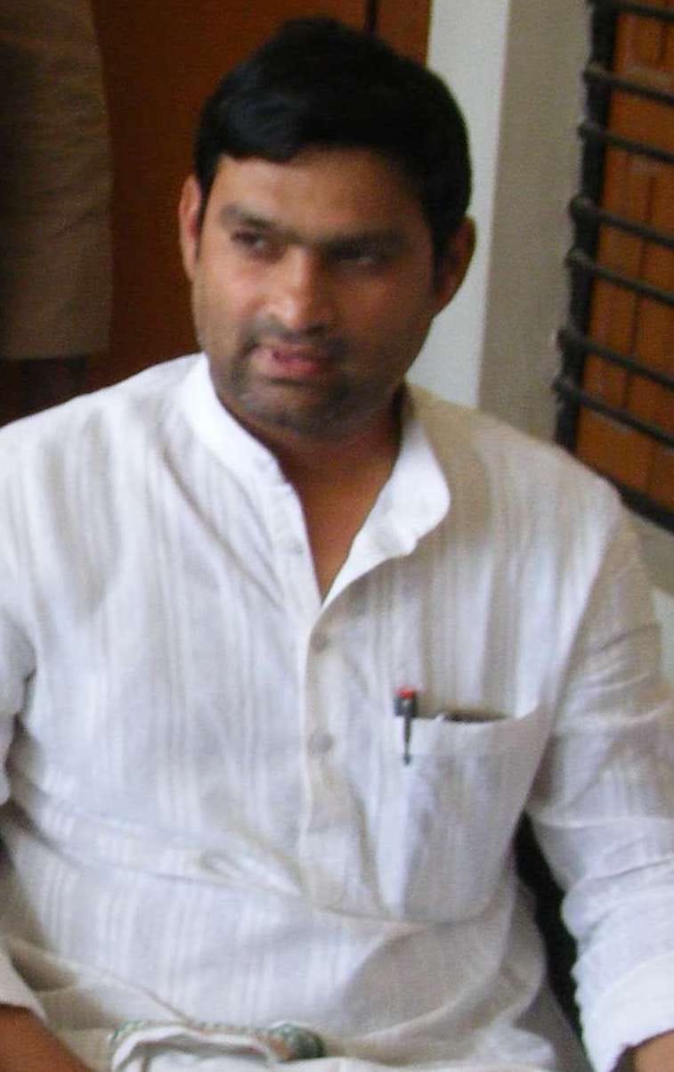 Rajesh leveled off many birds with one stone by SP