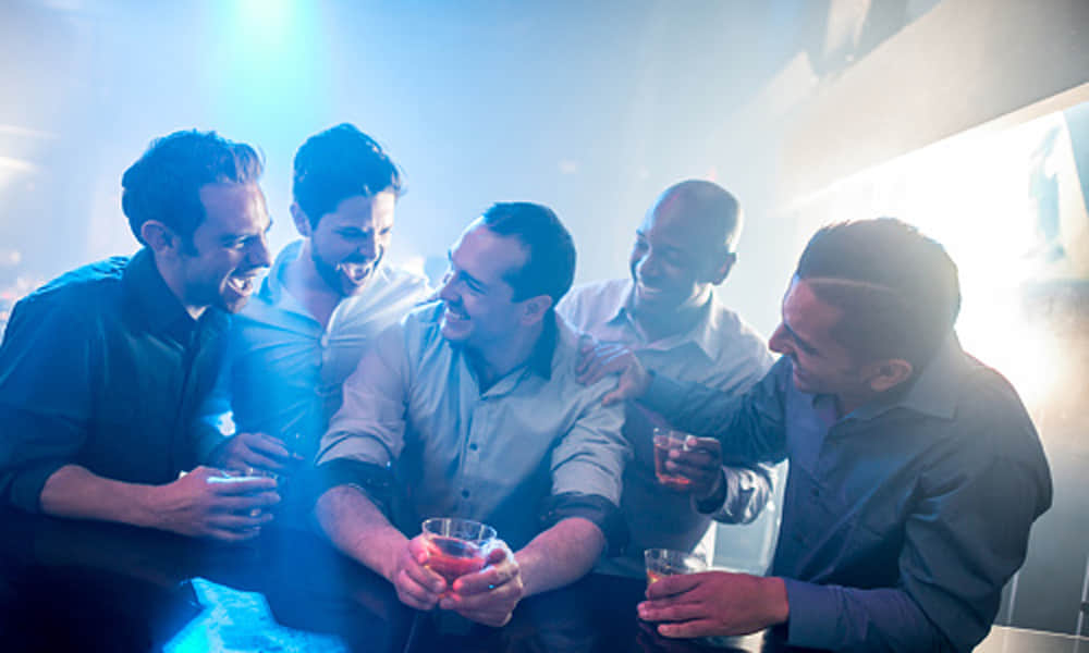 friendship day: if you have these habits you can make friends easily