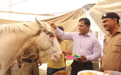 dehradun police celebrated holi with shktimaan.