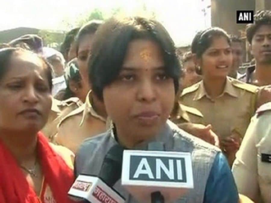 तृप्ति देसाई