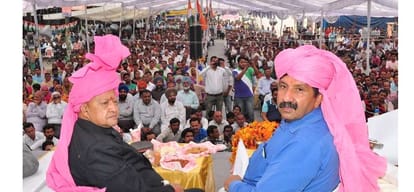 cm virbhadra singh hits out at arun jaitley and prem kumar dhumal