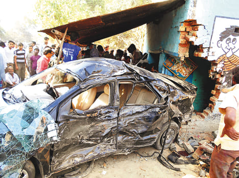 five person death in road accident